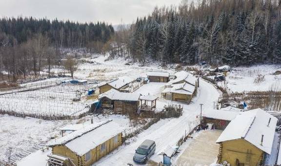 原创 白山抚松藏着个“木屋村落”,落泪的风景连绵,去这里返璞归真吧13
