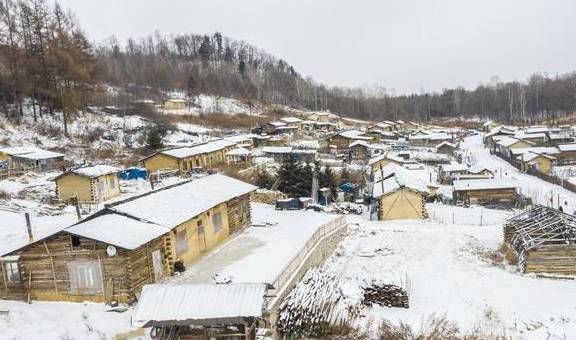 原创 白山抚松藏着个“木屋村落”,落泪的风景连绵,去这里返璞归真吧14