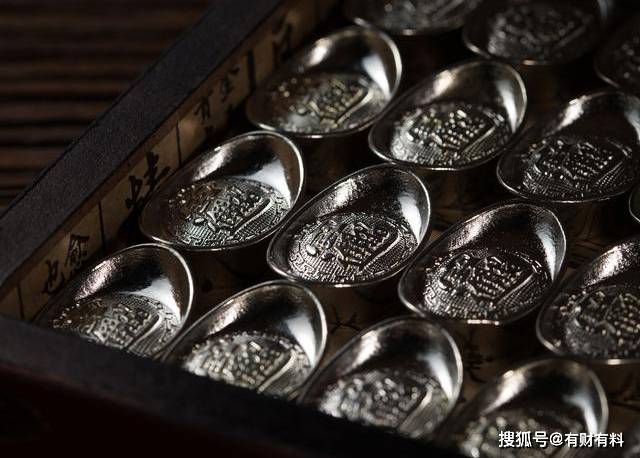 原创 古代一两银子，放现在值多少钱？你的月收入，在古代能当几品官？2