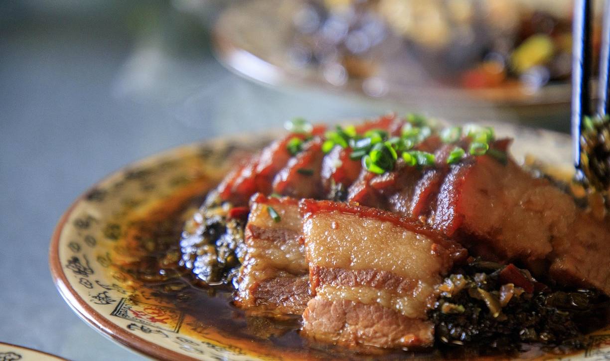 贵州的山区里隐藏着民族特色建筑群,彝族风情海坪文化小镇11