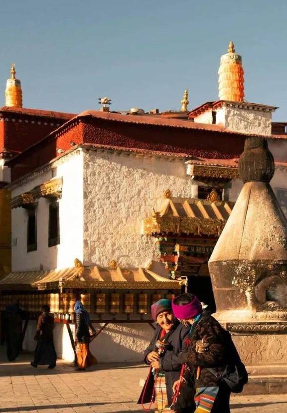 原创 晒太阳、喝甜茶、文艺CityWalk……日光之城拉萨,太适合过冬了!10