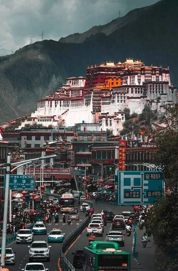 原创 晒太阳、喝甜茶、文艺CityWalk……日光之城拉萨,太适合过冬了!32