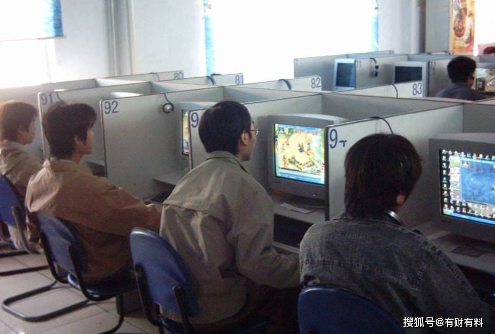 原创 一年倒闭1.28万家,年轻人曾逃课也要去,如今为何成了夕阳产业?1