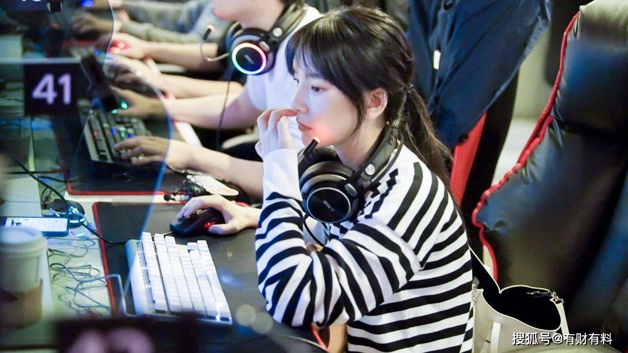 原创 一年倒闭1.28万家,年轻人曾逃课也要去,如今为何成了夕阳产业?2