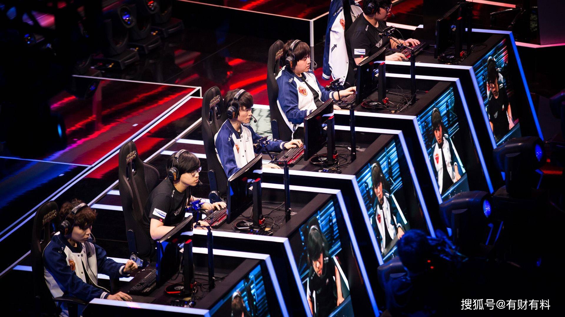 原创 一年倒闭1.28万家,年轻人曾逃课也要去,如今为何成了夕阳产业?6