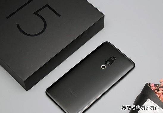 再次败给小米!昔日国产机皇,1300天复活后,子品牌新机遭吐槽4