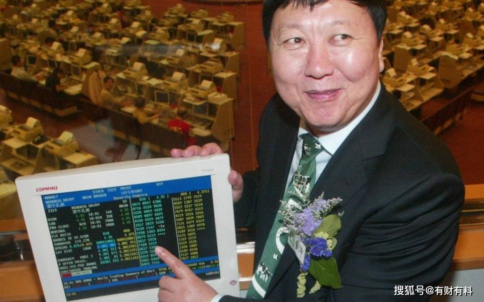 原创 一代乳业“教父”谢幕?5年花327亿广告费,套现120亿港元后离场5