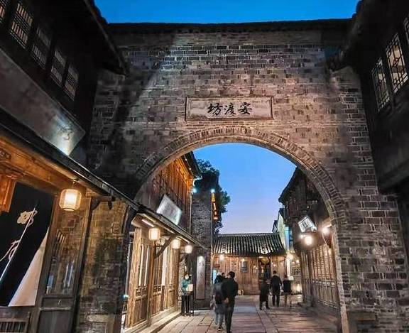 原创 春节不出门跟随小拾柒去旅游——画轴里的城市 梦境般的风景4