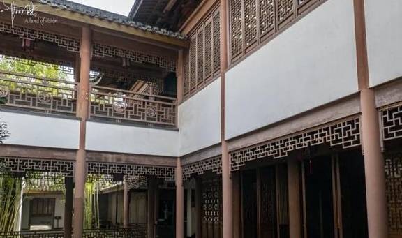 原创 牙医年入百万,公司资不抵债,瑞尔如何争夺“港股牙科第一股”?2