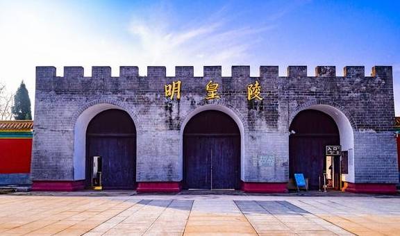 原创 安徽小县城的皇家陵墓,初葬时却是布衣百姓,游客:孝义感人1