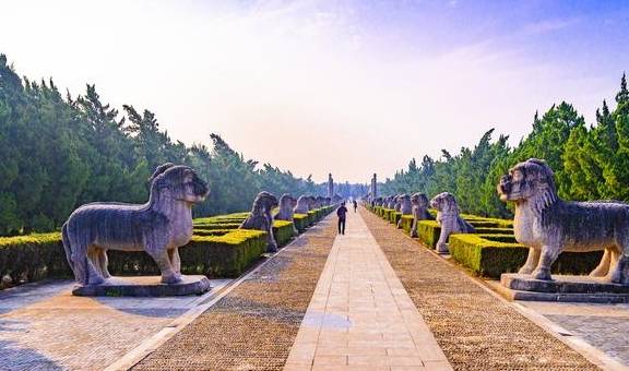 原创 安徽小县城的皇家陵墓,初葬时却是布衣百姓,游客:孝义感人2