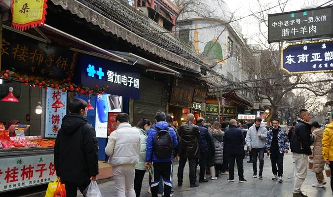 原创 仅一墙之隔的巴西贫民窟,富裕与饥困平行,这大概就是人性社会吧1