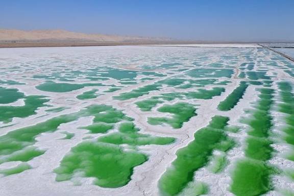 原创 可能是青海最好看的湖,比青海湖秀丽,比茶卡盐湖精致,没有门票1