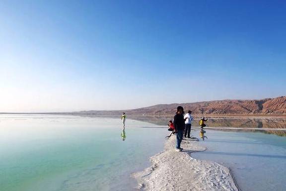 原创 可能是青海最好看的湖,比青海湖秀丽,比茶卡盐湖精致,没有门票11