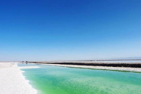 原创 可能是青海最好看的湖,比青海湖秀丽,比茶卡盐湖精致,没有门票3