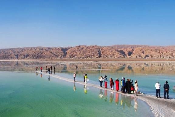 原创 可能是青海最好看的湖,比青海湖秀丽,比茶卡盐湖精致,没有门票9