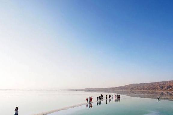 原创 可能是青海最好看的湖,比青海湖秀丽,比茶卡盐湖精致,没有门票13