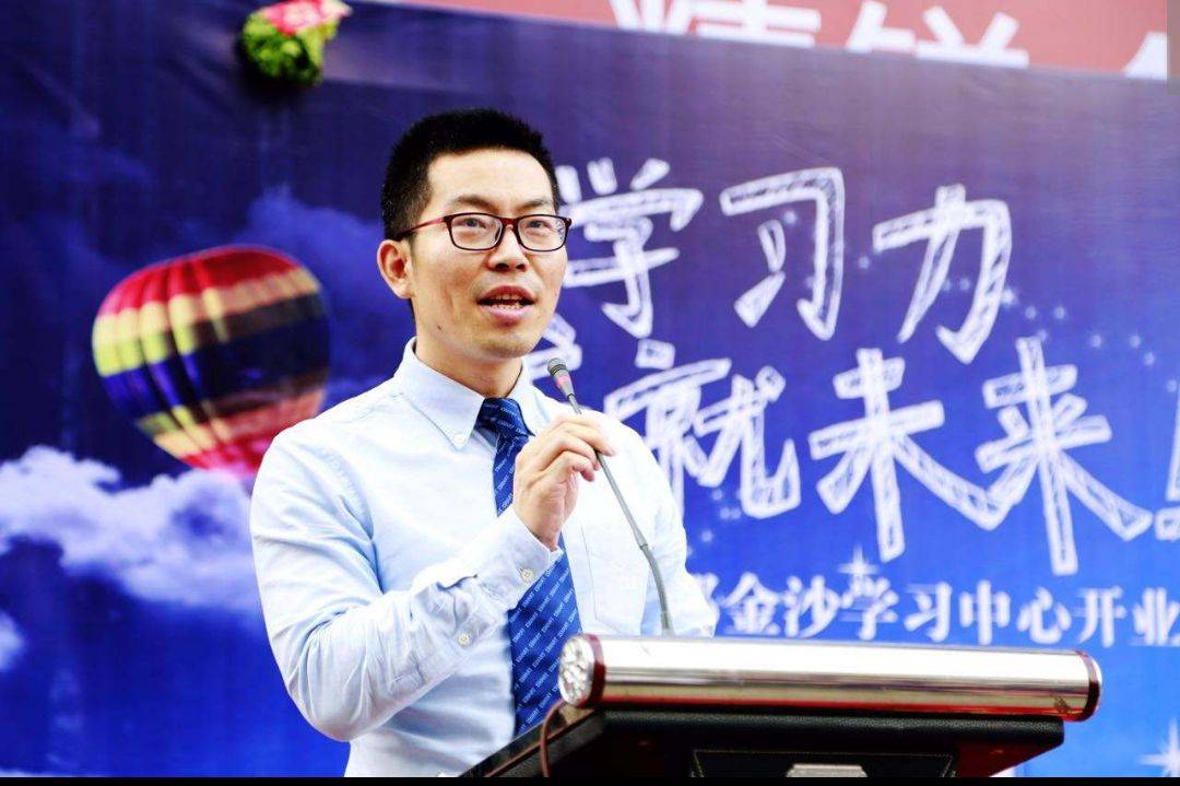 原创 世界最“差劲”酒店,远看上去就像“坟墓”,游客住了却不愿走1