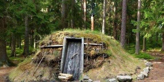 原创 世界最“差劲”酒店,远看上去就像“坟墓”,游客住了却不愿走5