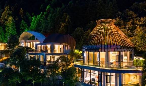 原创 春节不加价含景区门票!山巅私汤随心泡,睡进仙气飘飘的半山腰鸟巢14