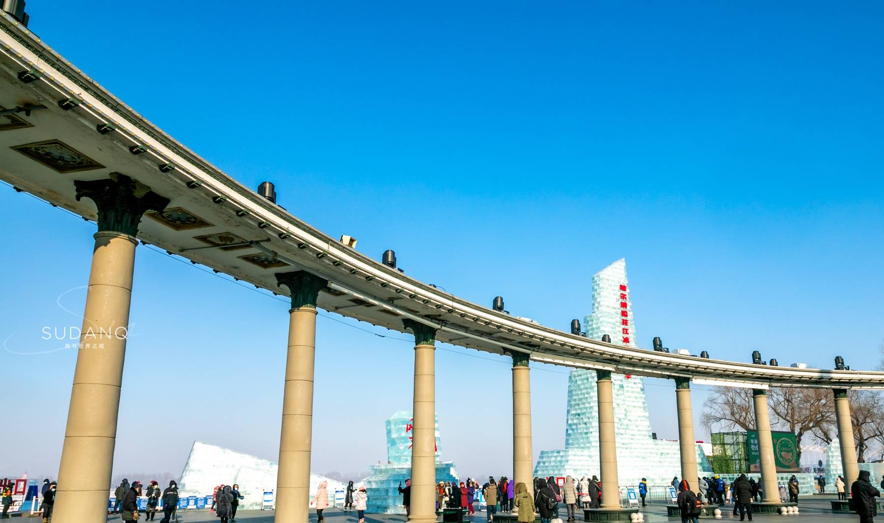 原创 冬天的江上能开车,我不信!东北人:不仅能开车还能“开坦克”14