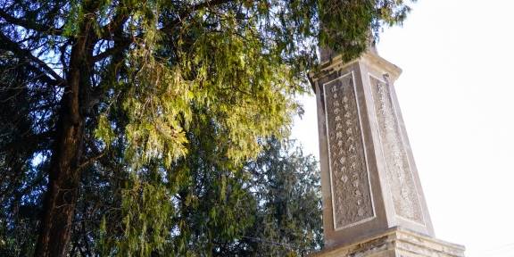 原创 80年再回首,寻访河北潘家峪惨案陵园,4座坟头埋葬着1230位村民11