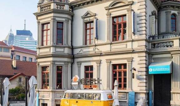 原创 老城区里的旧房子,是百年别墅更是网红书店,可观青岛地标3