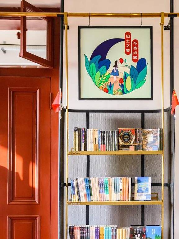 原创 老城区里的旧房子,是百年别墅更是网红书店,可观青岛地标5