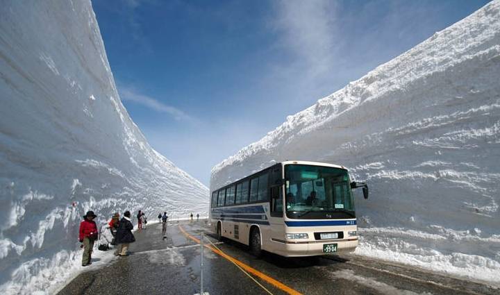 原创 日本的雪山 壮观无比的雪壁奇景4