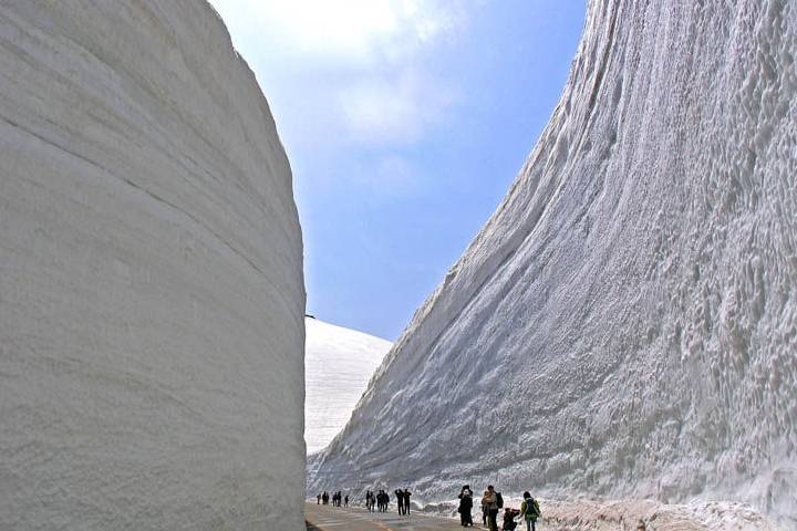 原创 日本的雪山 壮观无比的雪壁奇景5