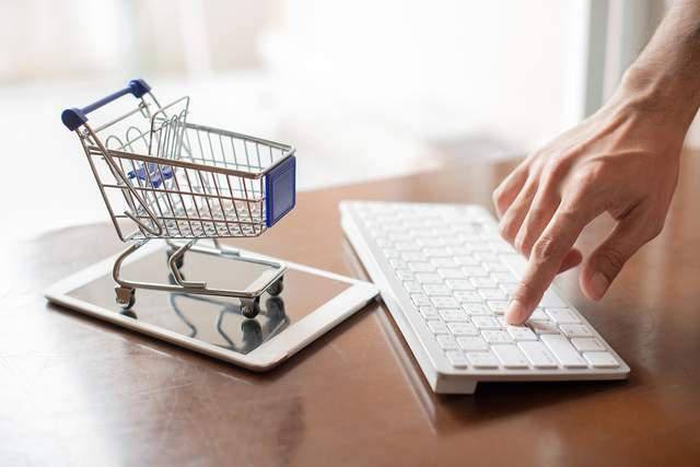 小红书社区部与电商部合并，如何解决种草与变现的平衡问题？1