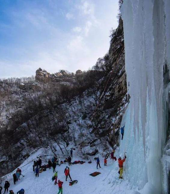 原创 阜平天生桥:不一样的冰雪体验3