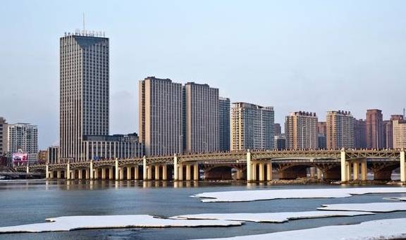 原创 沿江而走，依江而展，因江而美，最富诗意的北国风光11