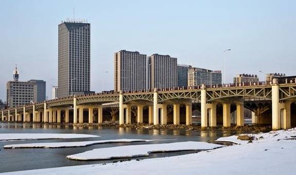 原创 沿江而走，依江而展，因江而美，最富诗意的北国风光9