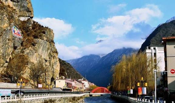 原创 跑马溜溜的山上,一朵溜溜的云哟,康定风光锦绣,你来过吗4