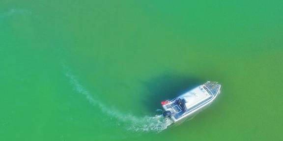 原创 航拍广西的“东湖”，这里有星罗棋布的岛屿，民俗风情也超浓厚3