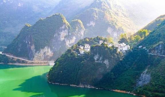 原创 航拍广西的“东湖”，这里有星罗棋布的岛屿，民俗风情也超浓厚6