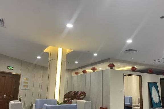 原创 几乎零差评！乘务长亲自削水果给乘客，这家航司才是好服务标杆7