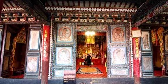 先有树再有寺 普济寺310年樱花绽放 三多节引领丽江春天12