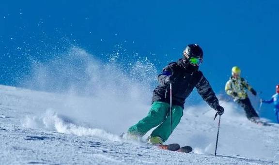 撒欢的雪季尾巴，还有哪里可以去滑雪？8