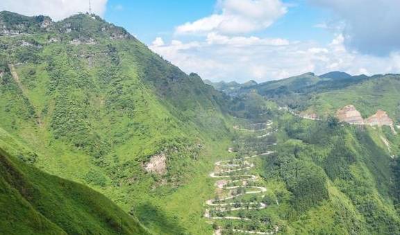 贵州这条堪比赛道的盘山公路,背后竟有一段可歌可泣的历史2