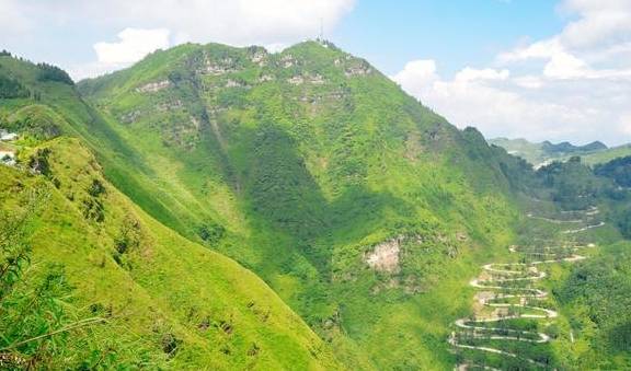 贵州这条堪比赛道的盘山公路,背后竟有一段可歌可泣的历史5