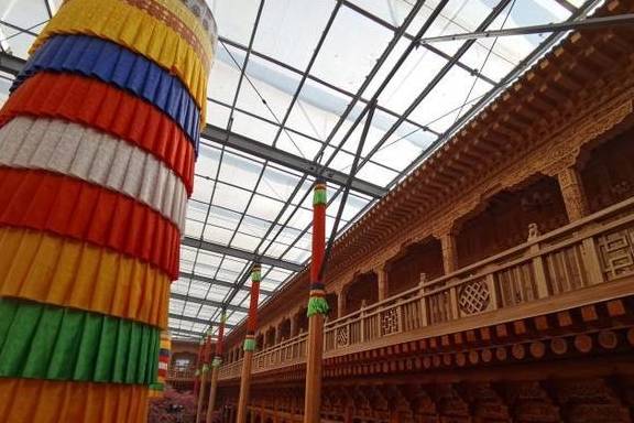 青海一“藏家大院”被认证为“世界最大的木结构四合院”5