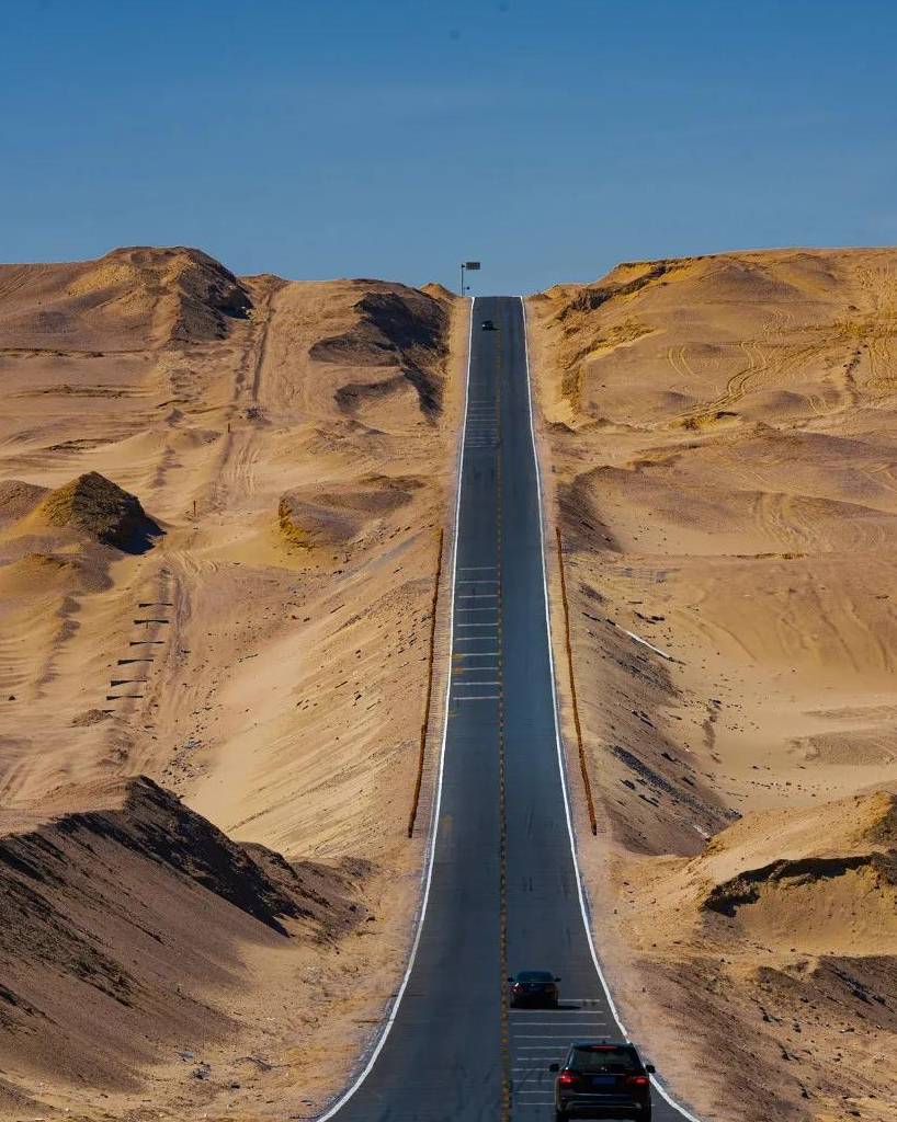 人迹罕至，无人区包围，国内最“孤独”的城市却美得像个意外12