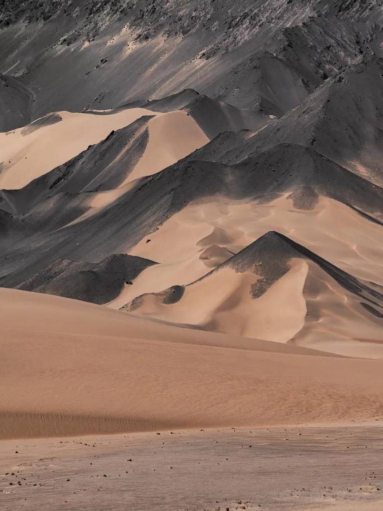 人迹罕至，无人区包围，国内最“孤独”的城市却美得像个意外10