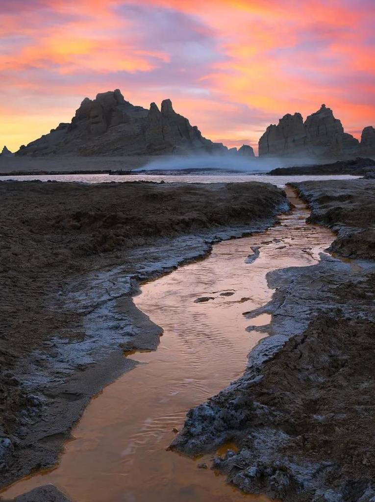 人迹罕至，无人区包围，国内最“孤独”的城市却美得像个意外16