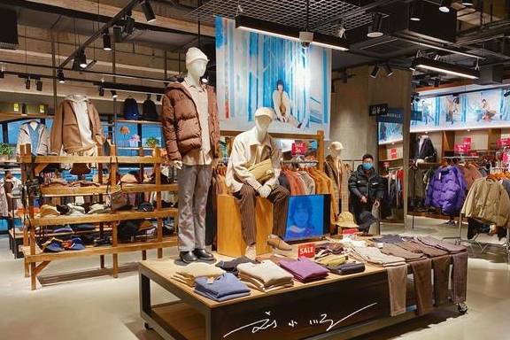 上海淮海路的“过气”日本网红店，曾经大排长龙，如今却冷冷清清4