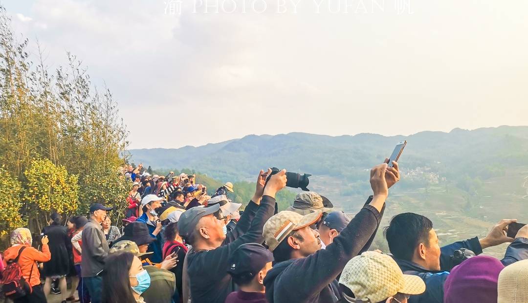 从建水开车到元阳看梯田夕阳,可惜却只看到人头、遗憾与安全隐患10