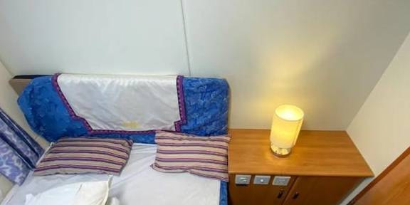 国内火车也有头等舱?看我多花了十倍价钱的包厢长啥样17