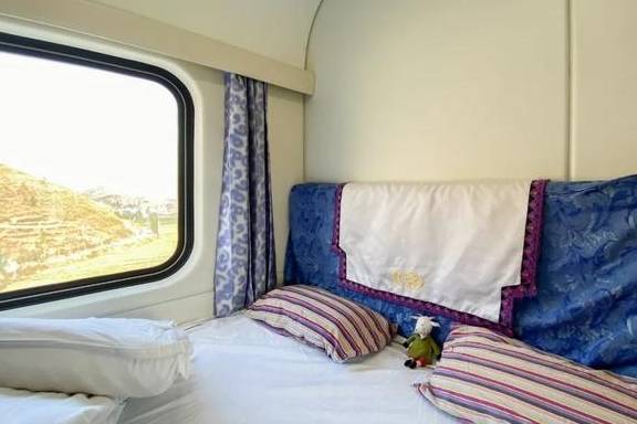 国内火车也有头等舱?看我多花了十倍价钱的包厢长啥样15